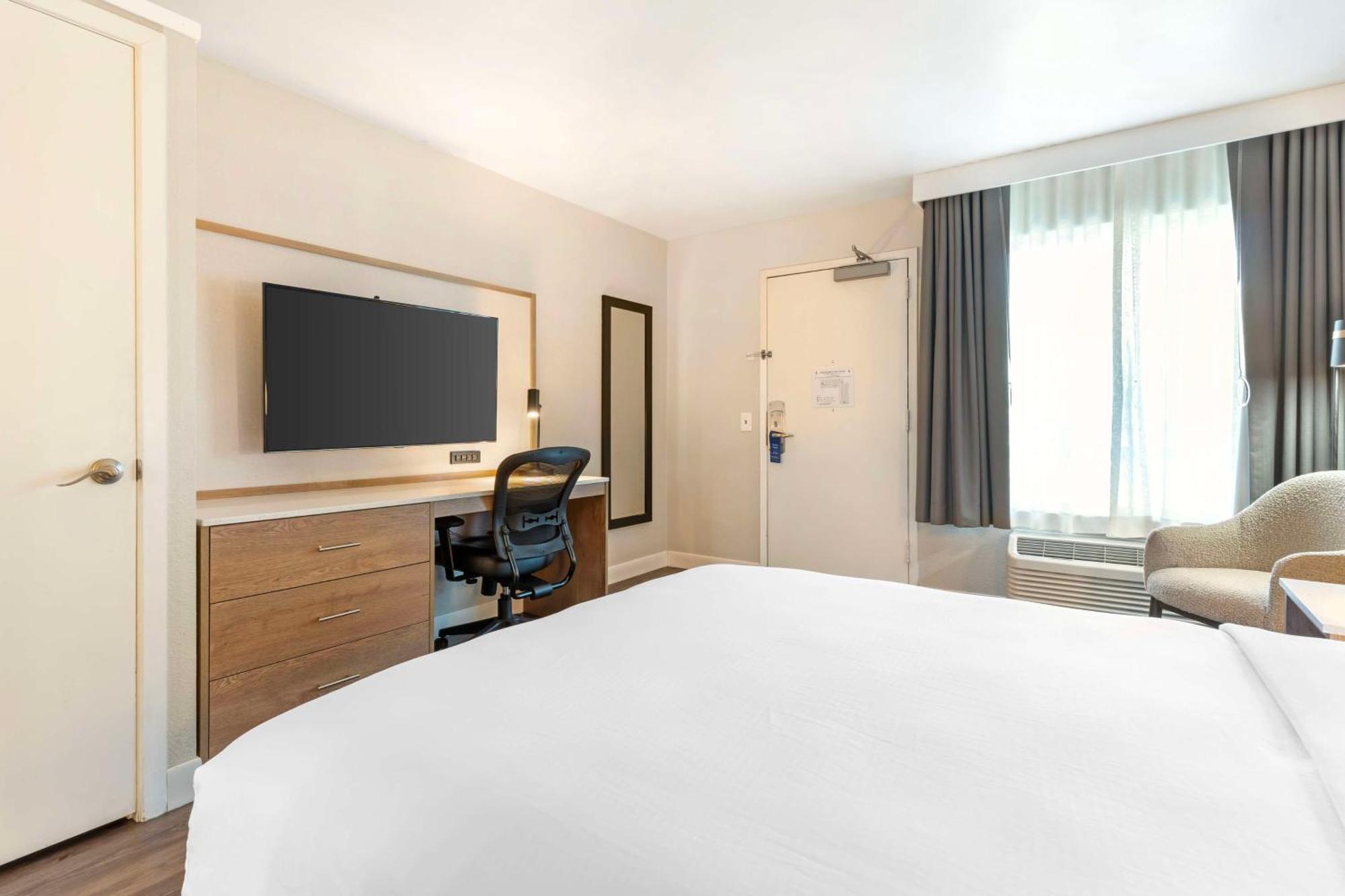 Best Western Plus Rancho Cordova Inn Экстерьер фото